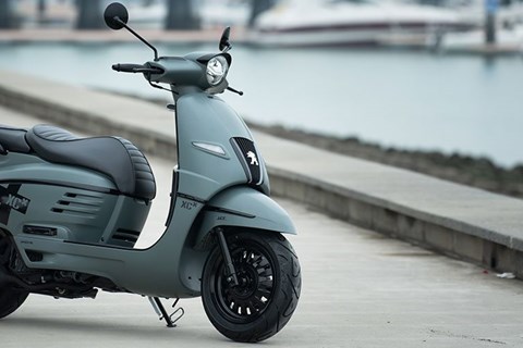 Der neue Peugeot Django Shadow