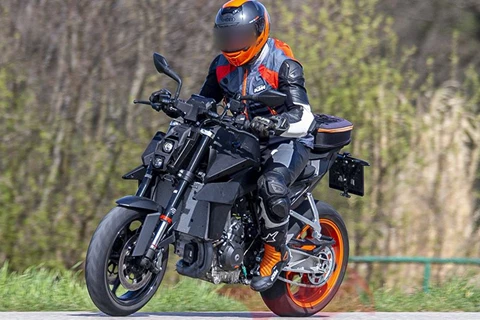 KTM 990 Duke - kommt schon 2023 ein neuer 1000er-Herzog? KTM 990 Duke - kommt schon 2023 ein neuer 1000er-Herzog?