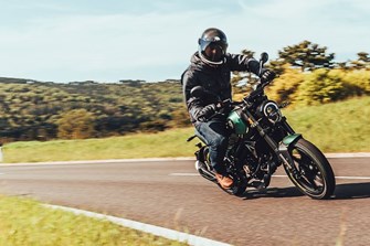 Benelli Leoncino 125 Test 2022