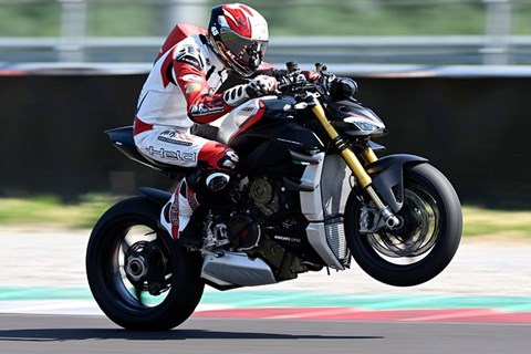 Ducati Streetfighter V4 SP 2022 Test