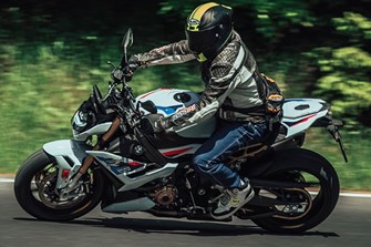 Power Naked Bike Vergleich 2022 - BMW S 1000 R Power Naked Bike Vergleich 2022 - BMW S 1000 R