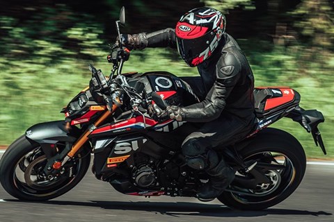 Power Naked Bike Vergleich 2022 - Suzuki GSX-S1000