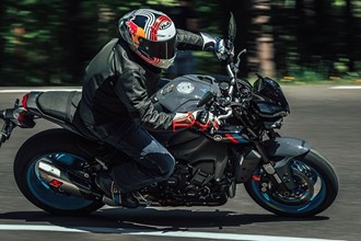 Power Naked Bike Vergleich 2022 - Yamaha MT-10 Power Naked Bike Vergleich 2022 - Yamaha MT-10