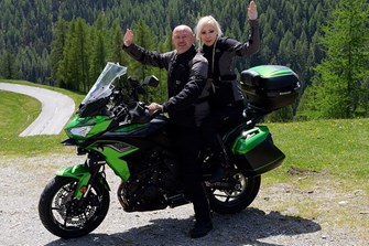 Zu zweit mit der Kawasaki Versys 650 quer durch Österreich Zu zweit mit der Kawasaki Versys 650 quer durch Österreich