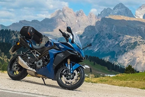 Zu radikal für die Alpen? - Suzuki GSX-S1000GT im Alpentest 2022 Zu radikal für die Alpen? - Suzuki GSX-S1000GT im Alpentest 2022