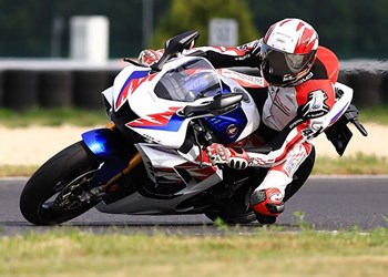 Honda Fireblade CBR1000RR-R SP Test 2022 Honda Fireblade CBR1000RR-R SP Test 2022