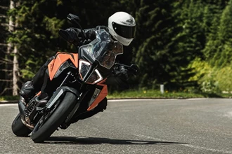 KTM 1290 Super Duke GT Test im Hyper-Touring Vergleich 2022 KTM 1290 Super Duke GT Test im Hyper-Touring Vergleich 2022