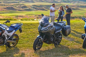 Honda Reisemotorräder im Vergleich: Goldwing, NT1100, Africa Twin Honda Reisemotorräder im Vergleich: Goldwing, NT1100, Africa Twin