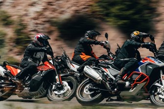 Die KTM Adventure-Reihe: 5 Reiseenduros 2022 im Test Die KTM Adventure-Reihe: 5 Reiseenduros 2022 im Test