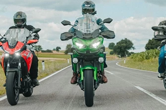 Kawasaki Versys 650 im Vergleich der kleinen Sporttourer Kawasaki Versys 650 im Vergleich der kleinen Sporttourer