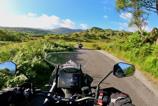 Einmal rund um Irland! Bei Edelweiss Bike Travel erfüllte ich mir diesen Traum und genoss eine intensive 2.000 km Runde entlang der Küste. 