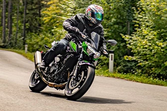 Kawasaki Z400 Test 2022 - kann das A2 Naked Bike überzeugen? Kawasaki Z400 Test 2022 - kann das A2 Naked Bike überzeugen?