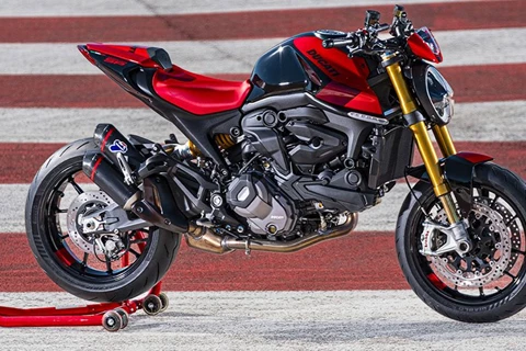Neue Ducati Monster SP 2023 - das Naked Bike noch sportlicher! Neue Ducati Monster SP 2023 - das Naked Bike noch sportlicher!