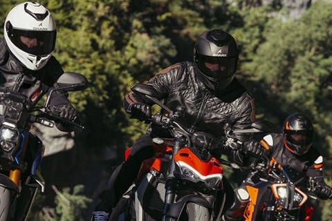 Shark Helmneuheiten 2023 auf der INTERMOT 