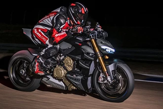Neue Ducati Streetfighter V4 2023 Neue Ducati Streetfighter V4 2023
