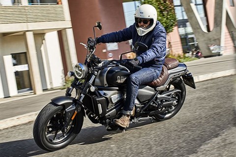 QJ MOTOR Neuheiten 2023 auf der EICMA