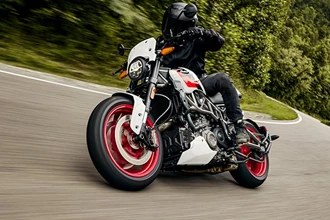 Indian Neuheiten 2023 - das neue FTR-Hooliganbike! Indian Neuheiten 2023 - das neue FTR-Hooliganbike!