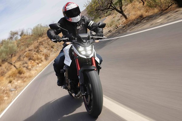 Honda CB750 Hornet 2023 - erster Test!