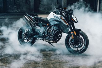 KTM 790 Duke 2023 - Comeback in der Naked Bike Mittelklasse KTM 790 Duke 2023 - Comeback in der Naked Bike Mittelklasse