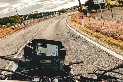 Schalten ohne Kupplung am Motorrad - das musst du wissen