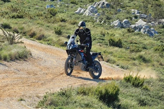 Neue KTM 890 Adventure für 2023 im ersten Test  Neue KTM 890 Adventure für 2023 im ersten Test
