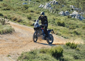 Neue KTM 890 Adventure für 2023 im ersten Test  Neue KTM 890 Adventure für 2023 im ersten Test