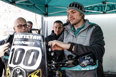 Motorrad fahren mit Roadbook - so funktioniert's Motorrad fahren mit Roadbook - so funktioniert's