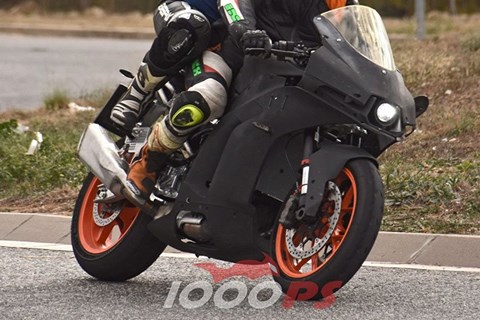 Neuer KTM RC 990 Supersport Erlkönig gesichtet!