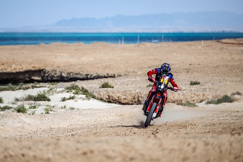 Für den Titelverteidiger ist die Rallye Dakar schon vorbei!