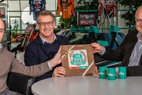 Knapp 120 Titel - MOTOREX und KTM verlängern Partnerschaft