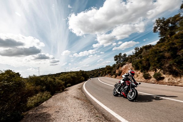 Triumph Street Triple R 2023 Test