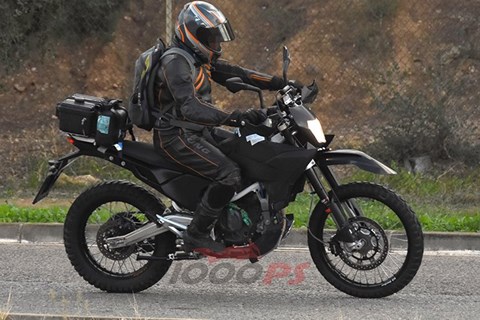 Radikal geänderte KTM 690 Enduro R für 2024!
