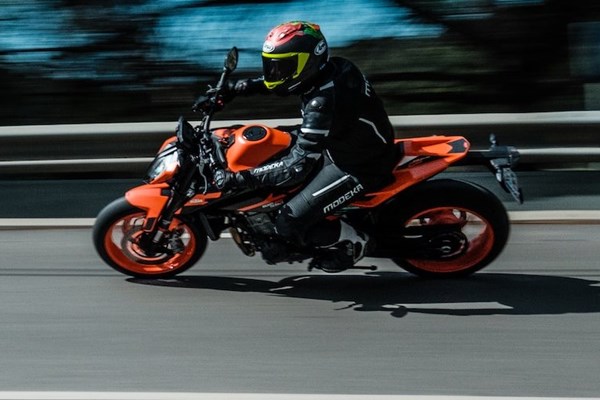 KTM 890 Duke GP 2023 Test