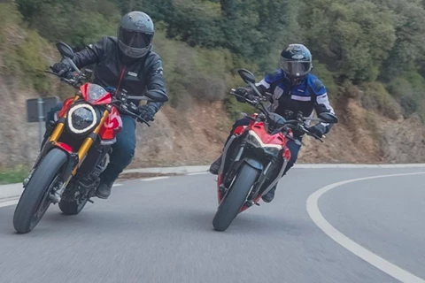 V2-Nakeds im Duell - Ducati Monster SP vs. Streetfighter V2 2023 V2-Nakeds im Duell - Ducati Monster SP vs. Streetfighter V2 2023