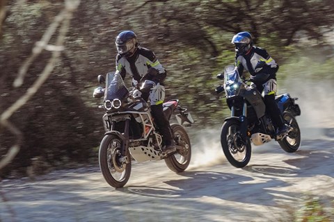  Minimum vs. Maximum - Yamaha Tenere 700 vs. Ducati DesertX 2023