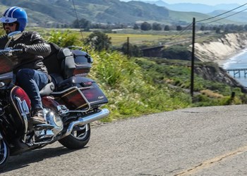 Harley-Davidson Road Glide Limited CVO Test