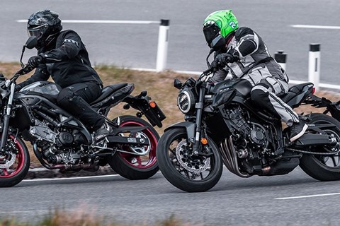 Moderne Klassiker! Honda CB650R vs. Suzuki SV650 Vergleich 2023