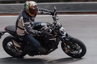 Ducati Monster 2023 - fünf Mid-Nakeds im Test! Ducati Monster 2023 - fünf Mid-Nakeds im Test!