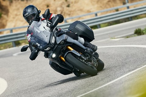 Oberklasse Technik im Midsize Bike - Yamaha Tracer 9 GT+ Test