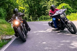 Indian Scout Rogue vs Honda CMX1100 Rebel T - Vergleichstest Indian Scout Rogue vs Honda CMX1100 Rebel T - Vergleichstest