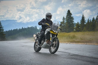 Aprilia Tuareg 660 Test: Sportlich, verspielt und leichtfüßig Aprilia Tuareg 660 Test: Sportlich, verspielt und leichtfüßig