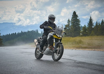 Aprilia Tuareg 660 Test: Sportlich, verspielt und leichtfüßig Aprilia Tuareg 660 Test: Sportlich, verspielt und leichtfüßig