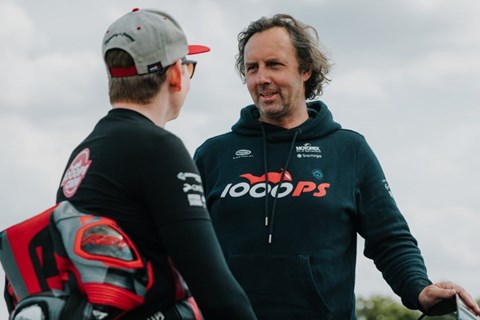 Darum setzt 1000PS auf Teamwear von Bamigo