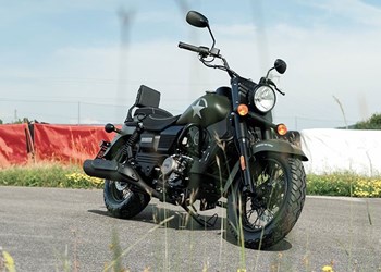 UM Renegade Commando 125 Test 2023 auf der SM-Strecke UM Renegade Commando 125 Test 2023 auf der SM-Strecke