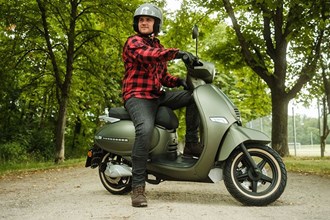 E.F.O ET5000 - 90 km/h Elektroroller im Test E.F.O ET5000 - 90 km/h Elektroroller im Test