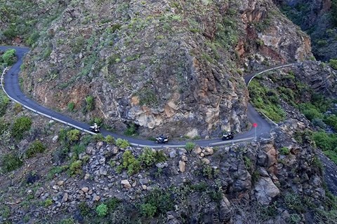 Kurvige Paradiese im Atlantik