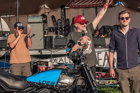 Indian Motorcycle vergibt den Hauptpreis 'FTR Loeb'  Indian Motorcycle vergibt den Hauptpreis 'FTR Loeb'