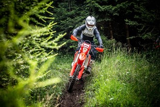 Die Beta RR 2024 Enduro-Modelle im Test Die Beta RR 2024 Enduro-Modelle im Test