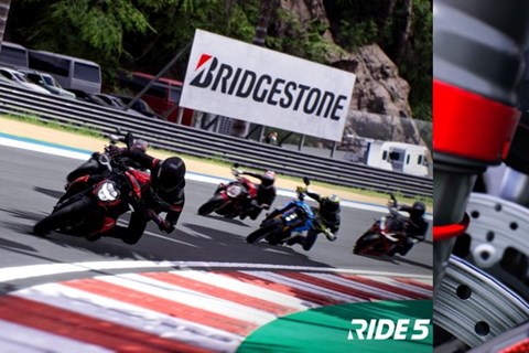 Bridgestone-Reifen feiern Comeback in RIDE 5