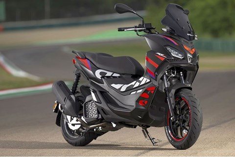 Aprilia SR GT Replica - Roller im MotoGP Look
